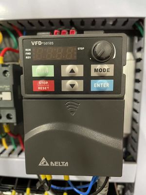 100-110 Stück/Min. Hochgeschwindigkeitsmaschine zur Formung von Teetüsen aus Papier mit einer Außengröße von 2200mm*1350mm*1900mm