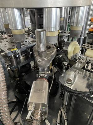 Hersteller Einwegkaffeebechermachine Automatische Kaffeebecherformmaschine mit 100-110 Stück/min Kapazität