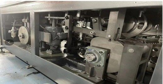 Vollautomatische 2oz-16Oz Papierbechermachmaschine mit Ultraschalltechnologie bei 85 Stück/min