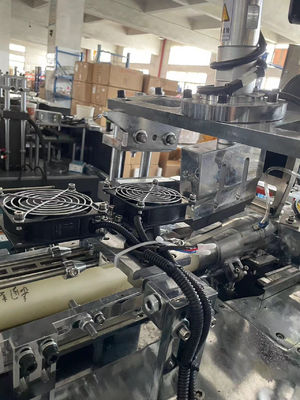 Papierkaffeetaschenmachmaschine Verarbeitungsart Papierfaltenmaschine